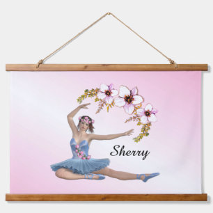 Ballerina in Blue Persönlicher Name Rosa Akzent Wandteppich Mit Holzrahmen