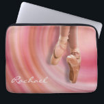 Balletttänzer mit Individuelle Name Laptopschutzhülle<br><div class="desc">Eine Balletttänzerin auf den Zehen in einem rosa femininen Design mit abstraktem, wirbelfarbenem Hintergrund. Geben Sie Ihren Namen anstelle des Beispielnamens ein, der in der Entwurfsvorlage angezeigt wird. Sie können den Namen auch entfernen, wenn Sie den Fall ohne ihn bevorzugen. Wählen Sie einfach den Button "Anpassen" und löschen Sie den...</div>