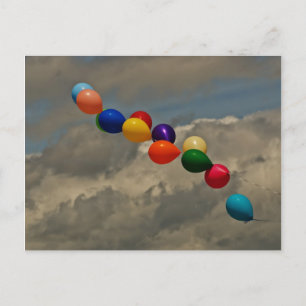 Balloons blasen in der Wind-Postkarte Postkarte
