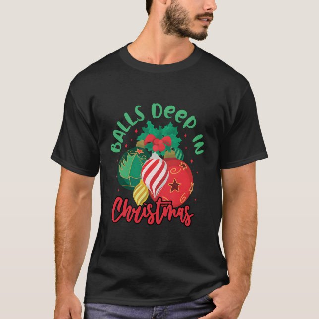Balls tief in T-Shirt (Vorderseite)