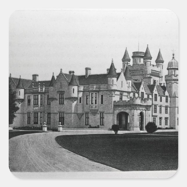 Balmoral Castle Quadratischer Aufkleber (Vorderseite)