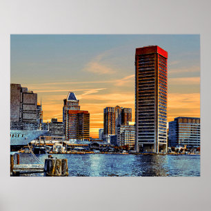 Baltimore Inner Harbor Skyline bei Morgendämmerung Poster
