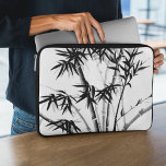 Bamboo Laptopschutzhülle<br><div class="desc">Bamboo ist ein Pinselstrich in traditioneller chinesischer Technik (Xie Yi) mit Tinte auf Reispapier. Bamboo war während vieler Zeiten der chinesischen Geschichte ein wichtiges und bedeutendes Thema für die Malerei. Die Chinesen vergleichen Bambus oft mit Gentleman wegen seines einzigartigen Charakters, weder zankend noch arrogant zu sein. Die Bambusmalerei symbolisiert zudem...</div>
