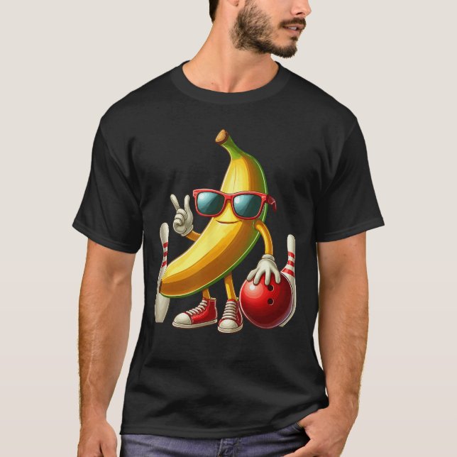 Banana Sunglasses Playing Bowling Funny Fruit Spor T-Shirt (Vorderseite)