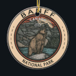 Banff National Park Canada Travel Emblem Vintag Keramik Ornament<br><div class="desc">Banff National Park Vektorgrafik Design. Der Park ist Kanadas erster Nationalpark und gehört zum kanadischen Rocky Mountain Parks UNESCO Weltkulturerbe.</div>