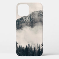 Banff Nationalpark neblige Berge und Wald in