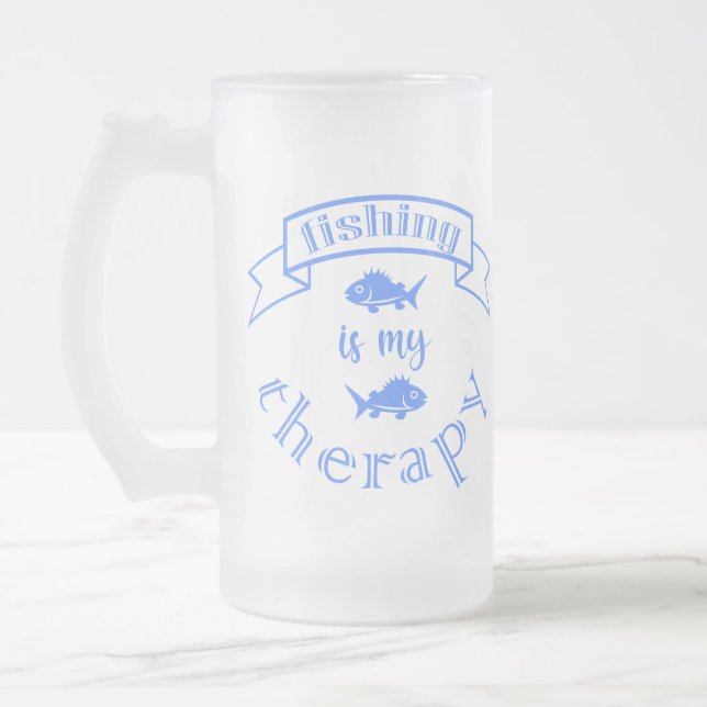 Banner Band Zitat Fischen ist meine Therapie Mattglas Bierglas (Links)