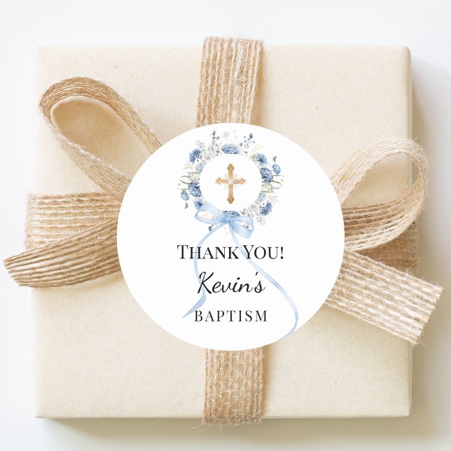 Baptism blue boy florals wreath cross thank you runder aufkleber (Von Creator hochgeladen)