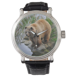 Bär an einem See Armbanduhr