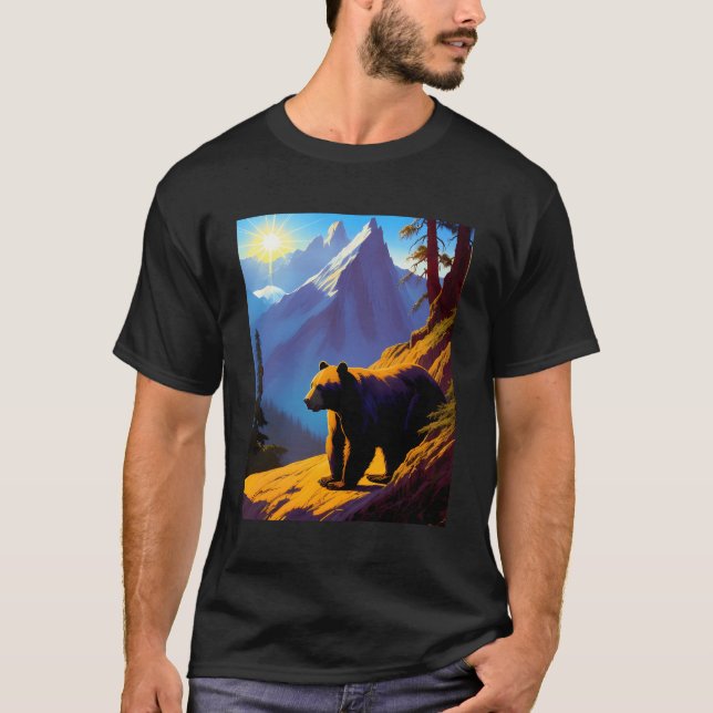 Bär auf der Morgensonne T-Shirt (Vorderseite)