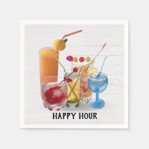 Bar-Cocktails auf Holz Serviette