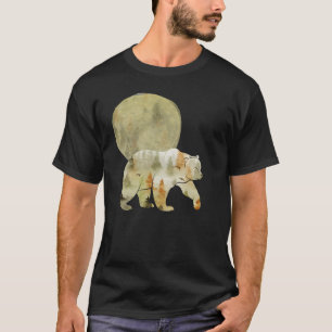 Bär, der im Mondwald gemalt Wald Wildtiere läuft T-Shirt