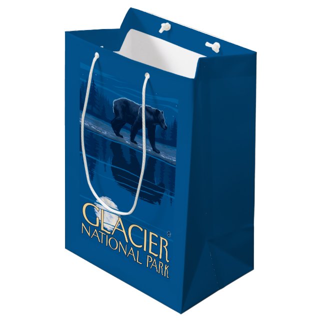 Bär im Mondschein - Glacier Nationalpark, M.Ü. Mittlere Geschenktüte (Vorderseite Schrägansicht)