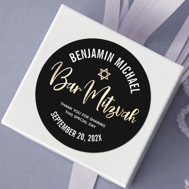 Bar Mitzvah Black Gold Foil Script kühl modern Runder Aufkleber (Von Creator hochgeladen)