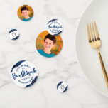 Bar Mitzvah Bold Modern Navy Blue Agate Script Konfetti<br><div class="desc">Fügen Sie Ihrem Lieblings-Bar Mitzvah-Feier-Party einen besonderen Stil mit diesem anpassbaren Tisch Konfetti! Navy Schrift Typografie und ein silberner Stern von David überlagern einen einfachen, weißen Hintergrund mit stählernen, blauen agaten Felsen mit silbernen Imitaten auf einer Seite. Ihr Bar Mitzvahs Foto ist auf der anderen Seite. Personalisieren Sie den benutzerdefinierten...</div>