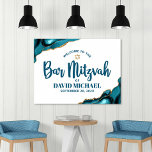 Bar Mitzvah Bold Typografie Türkise Gold Willkomme Poster<br><div class="desc">Herzlich willkommen bei uns im Bar Mitzvah Party! Zeigen Sie dieses atemberaubende, moderne, stilvolle, personalisierte Plakat, um seinen besonderen Tag zu ergänzen. Metallische goldene Pinselstriche und Star of David, zusammen mit fett-weißer Typografie, überlagern einen reichen, türkisfarbenen, blauen Farbhintergrund. Personalisieren Sie den benutzerdefinierten Text mit dem Namen und dem Datum Ihres...</div>