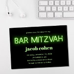 Bar Mitzvah Bright Green Neon Lights Save the Date Einladung<br><div class="desc">Coole moderne Bar mitzvah Ankündigung Datum freihalten mit "Bar mitzvah" in leuchtend limigrün leuchtenden Neonleuchten auf schwarzem Hintergrund.</div>