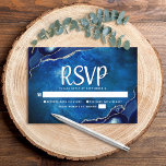 Bar Mitzvah Modern Blue Agate Watercolor Script RSVP Karte<br><div class="desc">Seien Sie stolz, freuen Sie sich und feiern Sie diesen Meilenstein Ihres Lieblings-Bar Mitzvah mit dieser coolen, einzigartigen, modernen, personalisierten UAWG Insert-Karte für Ihre Veranstaltung! Die Typografie der weißen Schrift und der Stern von David überlagern einen tiefblauen, galaxischen Aquarellhintergrund mit marineblau akzentuiert mit Imitaten silbernen Venen. Personalisieren Sie den benutzerdefinierten...</div>