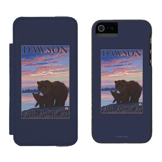 Bär und CUB - Dawson, Alaska Incipio iPhone Geldbeutel-Hülle (Seite an Seite)
