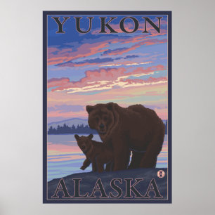 Bär und Cub - Yukon, Alaska Poster