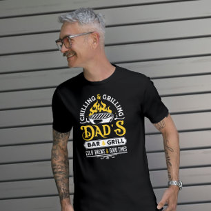 Bar- und Grilldesign von Papa 3 T-Shirt