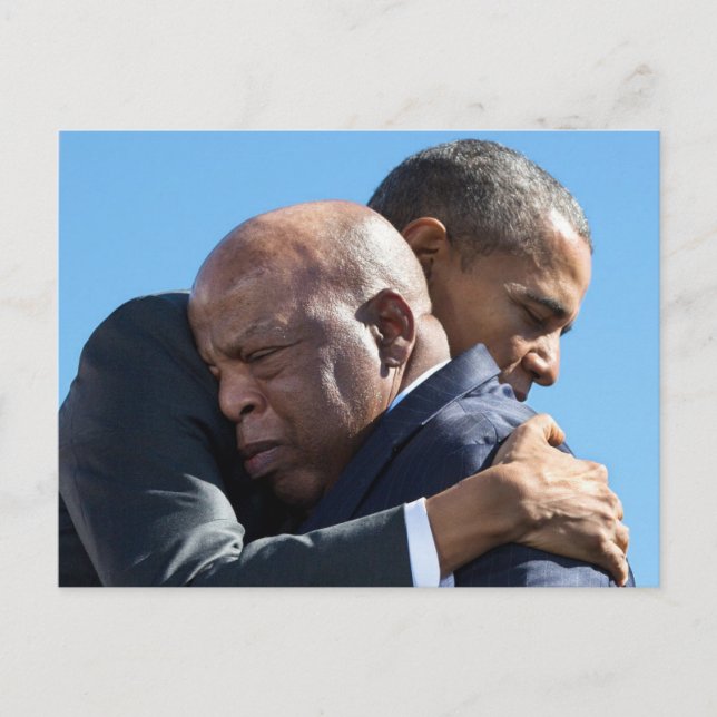 Barack Obama & John Lewis Hugging Postkarte (Vorderseite)