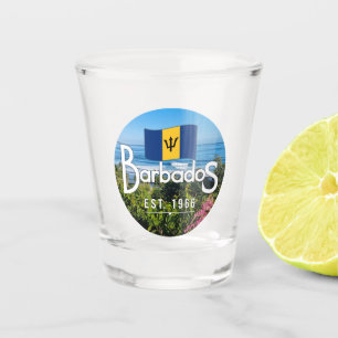 "Barbados Est. 1966" Ost-Küstenansicht mit Flagge Schnapsglas