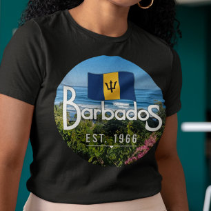 "Barbados Est. 1966" Ost-Küstenansicht mit Flagge T-Shirt