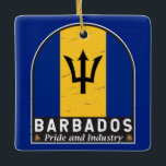 Barbados-Flag-Emblem gestört Vintag Keramikornament<br><div class="desc">Barbados Not leidendes Emblem mit der Flagge und dem Wappen.</div>