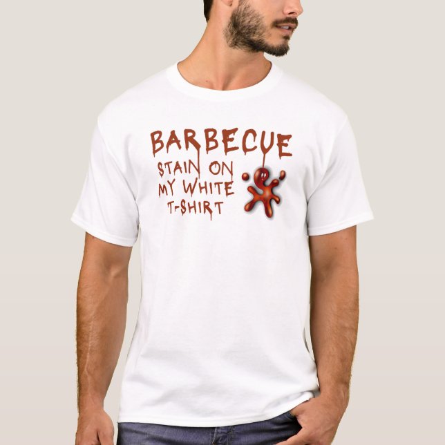Barbecue Stain auf meinem weißen T-Shirt (Vorderseite)