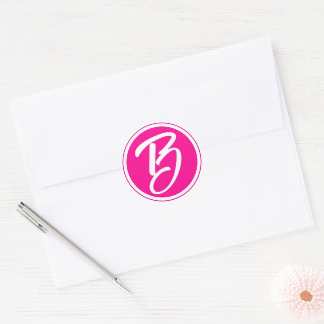 Barbiecore Calligraphy Letter Hot Pink Runder Aufkleber (Umschlag)