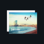 Barcelona, Spanien - Barceloneta Strand Postcard Postkarte<br><div class="desc">Dieser Strand ist untrennbar mit dem gleichnamigen Fischerviertel Barceloneta verbunden, dem klassischen Stadtviertel am Meer, in dem die Menschen der Liebe von Barcelona Fisch und Meeresfrüchte, Geschirr und Tapas essen können. Das Hotel befindet sich im traditionellen Fischerviertel und ist einer der ältesten und beliebtesten Strände Barcelonas. Man nimmt an, Miguel...</div>