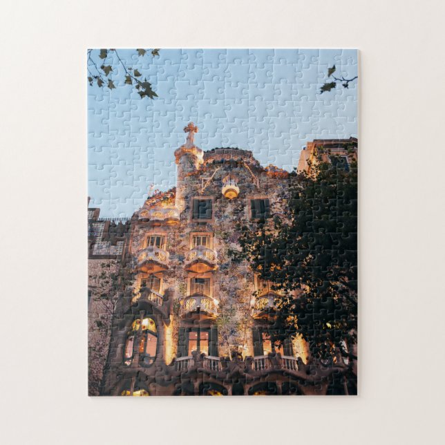 Barcelonas Berühmtes Casa Batlló Puzzle (Vertikal)