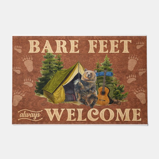 Bare Feet Willkommensheim, Niedliches Bear Go Camp Fußmatte (Vorderseite)