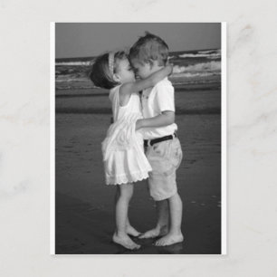 Barefoot 1st Kiss Postkarte