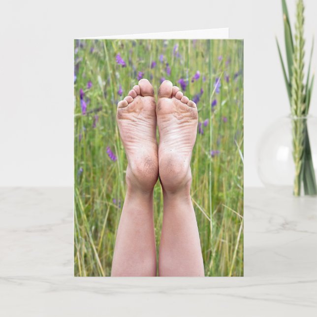 Barefoot in Wildblumen zum Geburtstag Karte (Vorderseite)