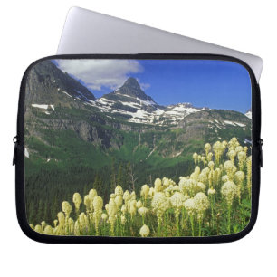 Bären Gras am Logan Pass im Glacier National Park Laptopschutzhülle