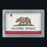 Bärenflagge der Republik Kalifornien: Cali Golden  Rechteckige Gürtelschnalle<br><div class="desc">Die Flagge der Republik Kalifornien ist ein Symbol der Republik der kurzen Bärenflagge, die 1846 für einen Zeitraum von 25 Tagen existierte. Die Flagge ist ein einfaches Design mit einem roten Single auf weißem Hintergrund. Der Stern soll den einsamen Staat darstellen, und der weiße Hintergrund soll Reinheit und Unschuld symbolisieren....</div>