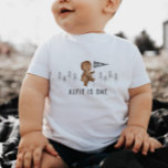 Bärenwald zum ersten Geburtstag Kleinkind T-shirt<br><div class="desc">Ein Aquarellbär,  der eine Flagge mit einer Nummer "eins" trägt,  sowie Bäume rund um das Design. Ideal für Ihre Waldbärenparty zum Geburtstag! Sie können die 'eins' in der Flagge zu einer beliebigen Zahl ändern und den anderen Text bearbeiten.</div>