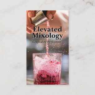 Barkeeper Pouring einen Cocktail   Mixologe Visitenkarte