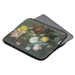 Barockes Blumenbouquet in Glasvase Laptopschutzhülle