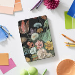 Barockfloral - Bouquet der Blume iPad Pro Cover<br><div class="desc">Barock Floral I von Melissa Wang. Verschiedene Blume im barocken Stil.</div>
