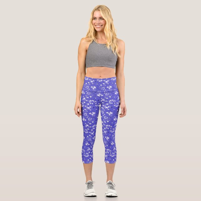 Barocktapete - blaue Blume Capri Leggings (Vorderseite)