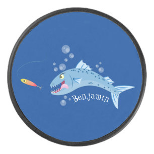 Barracuda Fisch hungriger Cartoon Eishockey Puck