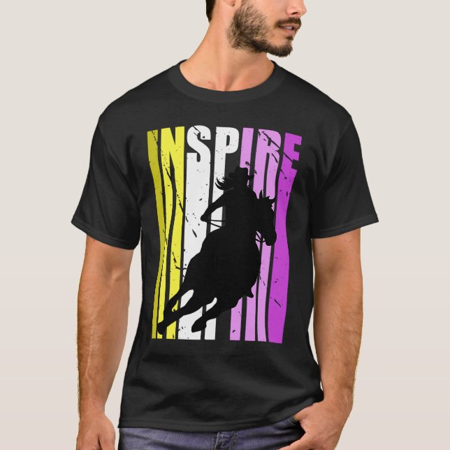 Barrel Racing Fierce Cowgirl Hat Western Pink Yell T-Shirt (Vorderseite)