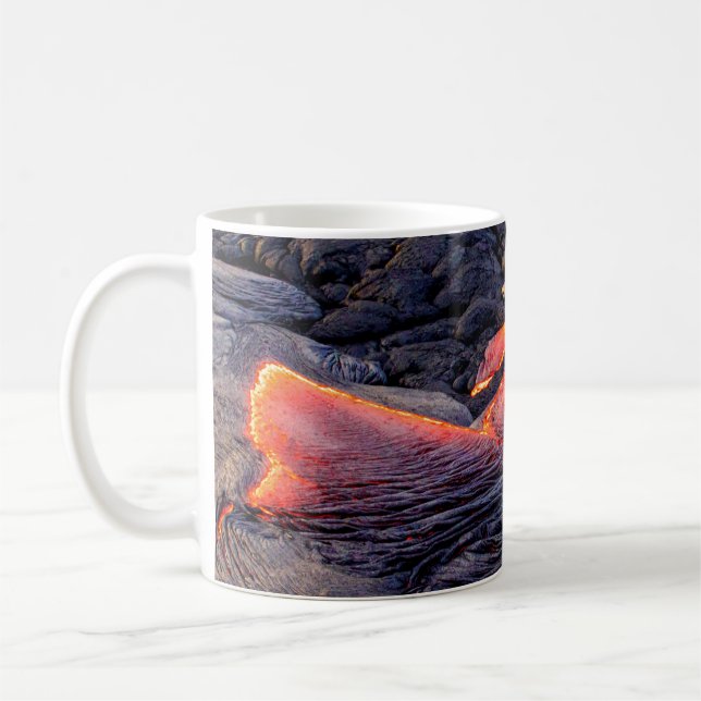 Basaltischer Lavafluss Tasse (Links)