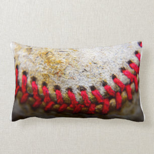 Baseball, der lumbales Kissen näht