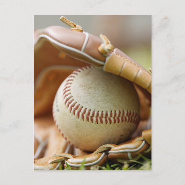 Baseball Glove und Ball Postkarte (Vorderseite)