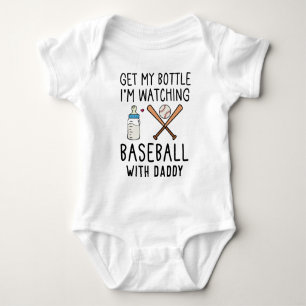 Baseball mit Daddy schauen   Lustiger Baseball Baby Strampler
