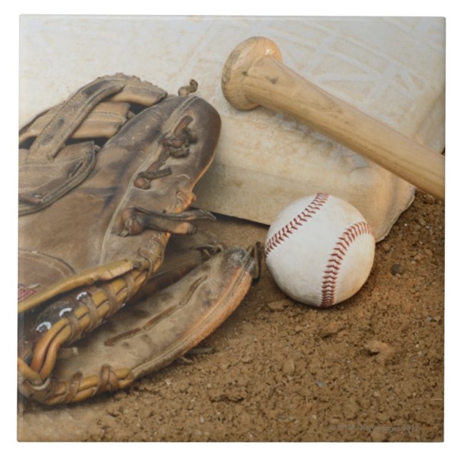 Baseball, Mitt und Schläger auf Basis Fliese (Vorderseite)